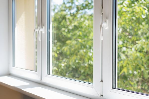 Cost of Damaged Window Replacement in Redwood City